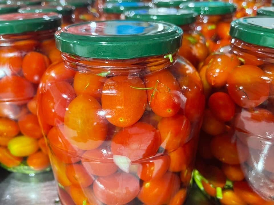 canned-tomatoes-vietnam