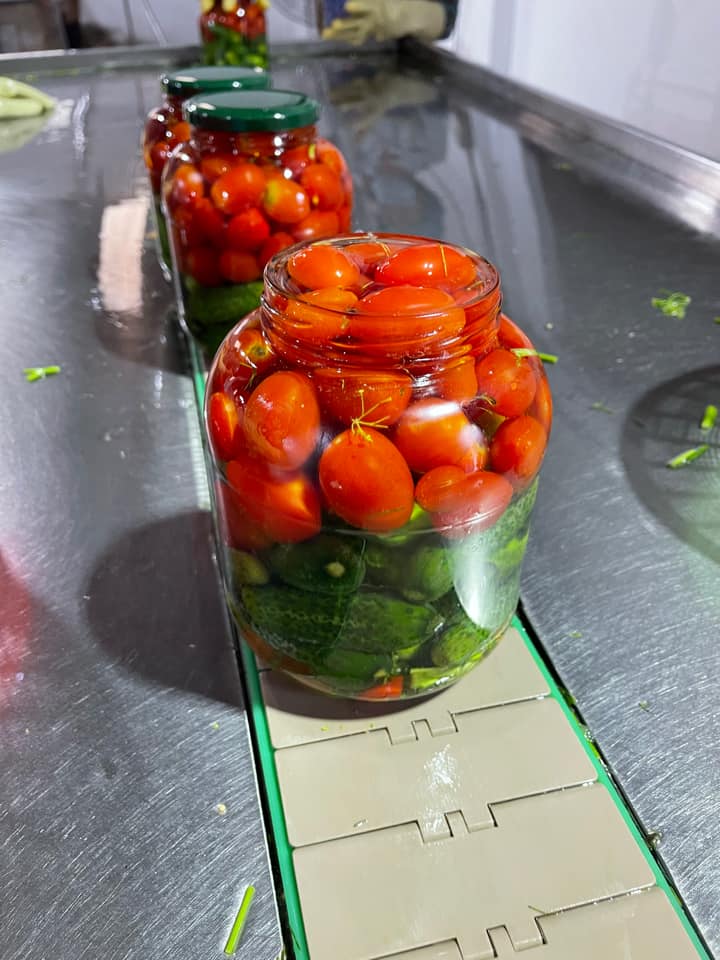 vietnam-canned-tomatoes